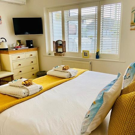 Avon Beach Bed & Breakfast Christchurch  Zewnętrze zdjęcie